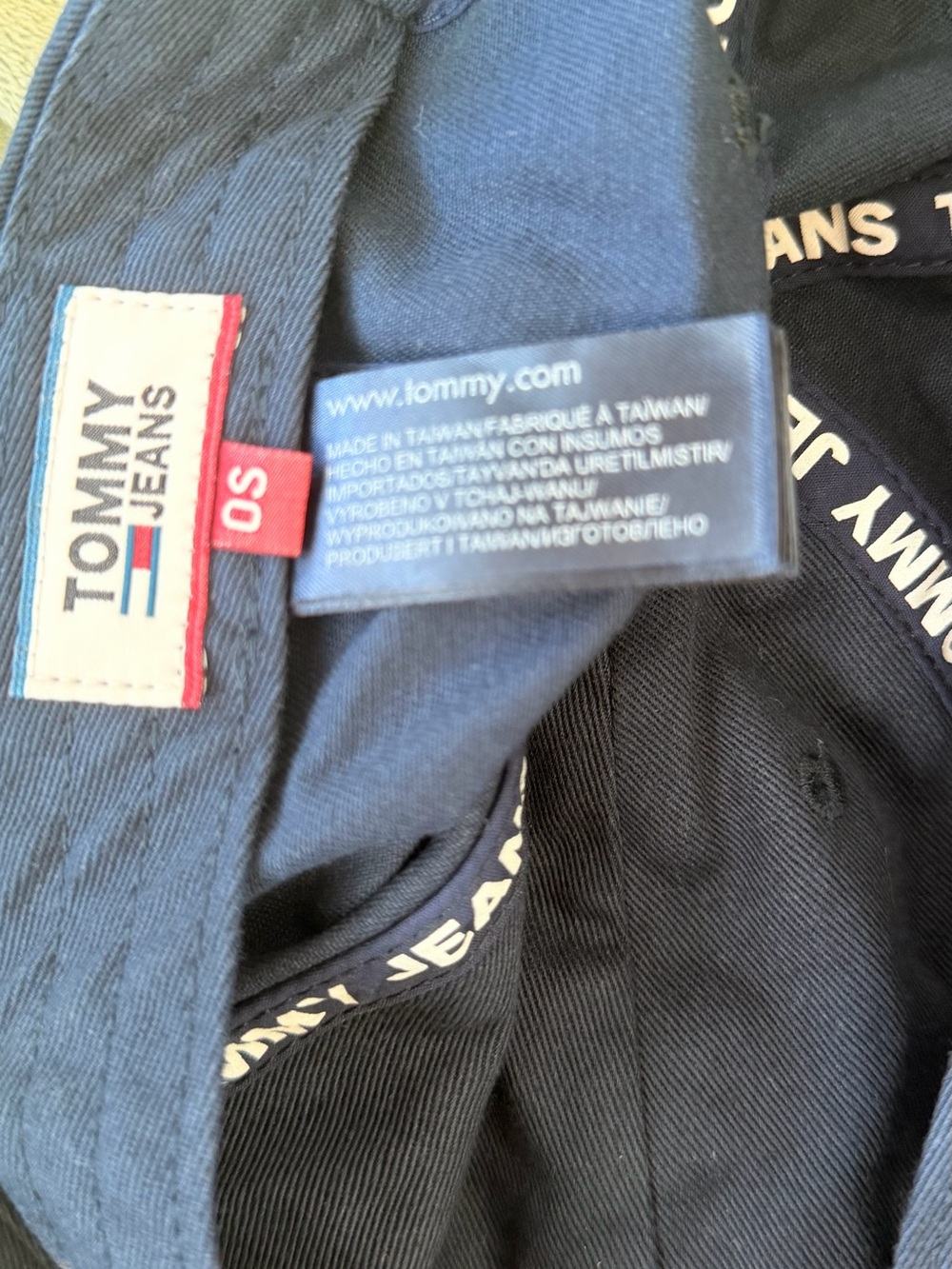 Tommy Hilfiger Men's Navy Baseball Cap - Picture 2 of 2